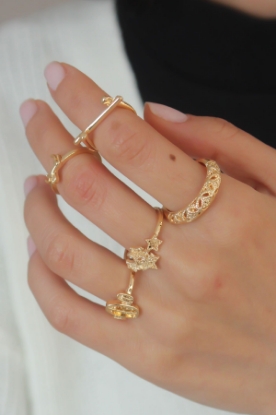 Picture of Erb Gold Renk Motif İşleme Çoklu Yıldız Figür Kadın Yüzük Kombini